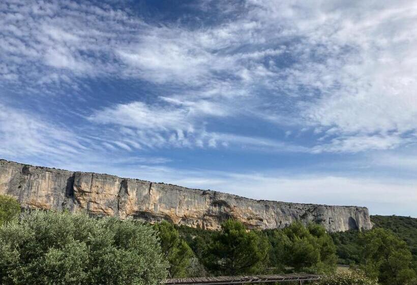 Общежитие Auberge De Lioux