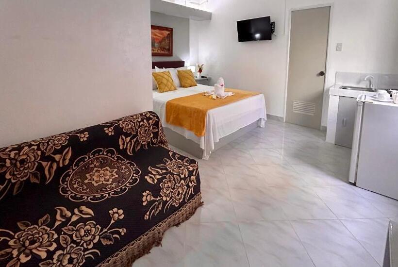 Albergue Studio Apartment With Kitchen