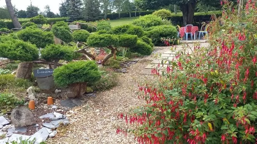 ベッドアンドブレックファースト Fleurs Des Bois