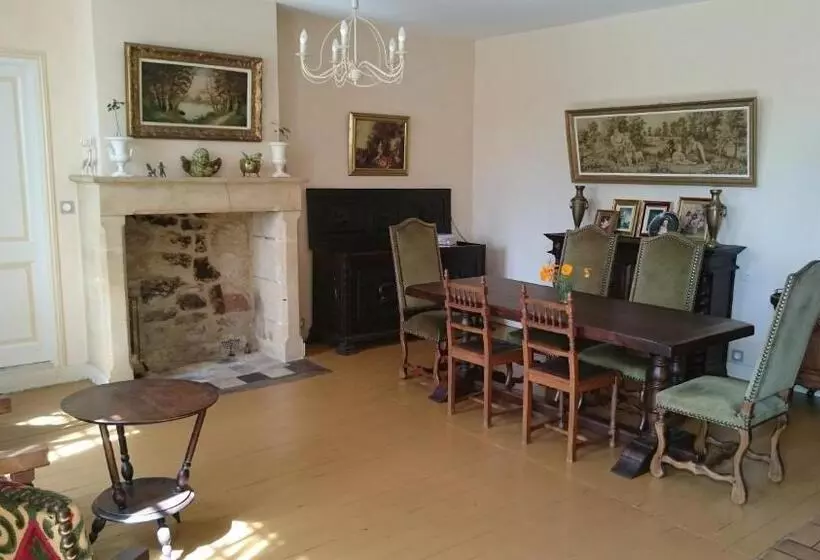 Aamiaismajoitus (B&B) Rue Du Château