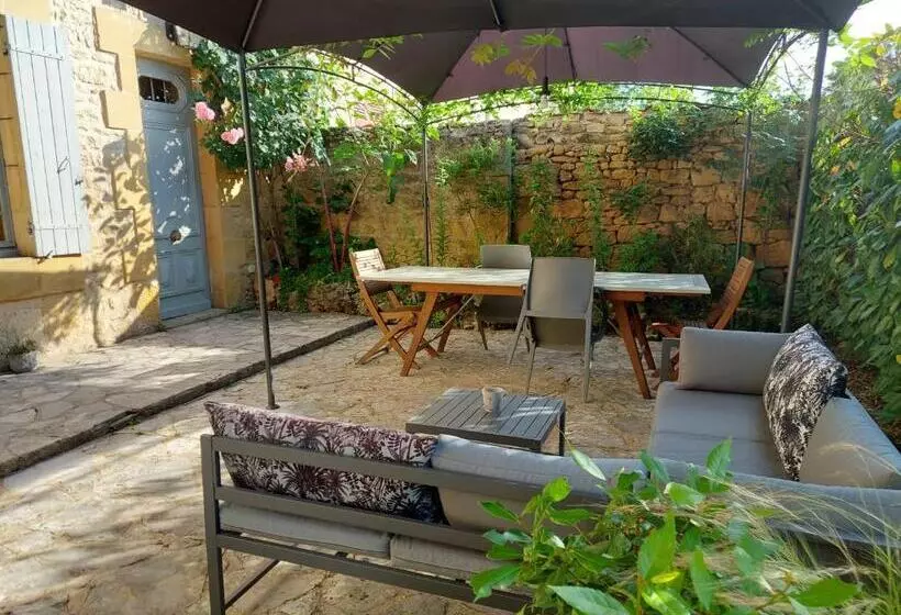 Aamiaismajoitus (B&B) Rue Du Château
