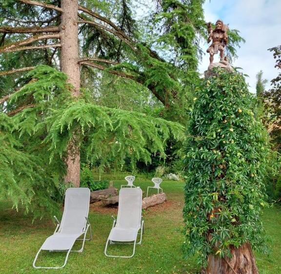 住宿加早餐  Rue Du Château