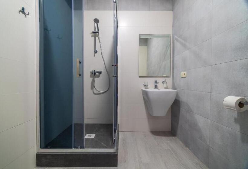 Hotel Qzone Family Club санжейка