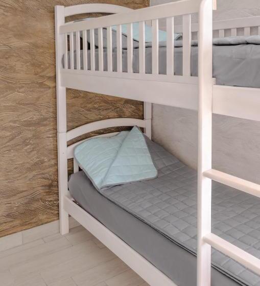 Hotel Qzone Family Club санжейка