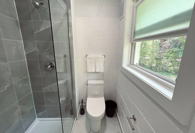 فندق Stay Inn Muskoka