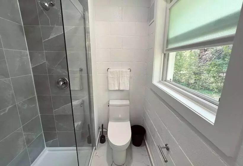 Hotelli Stay Inn Muskoka