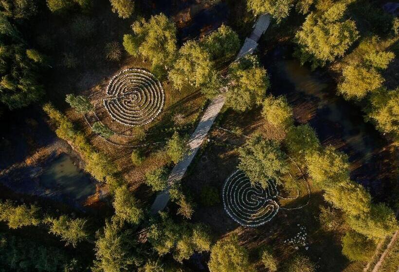 هتل Talisman Village