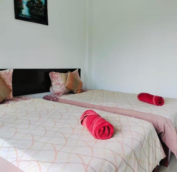 Jigsaw Cafe & Resort