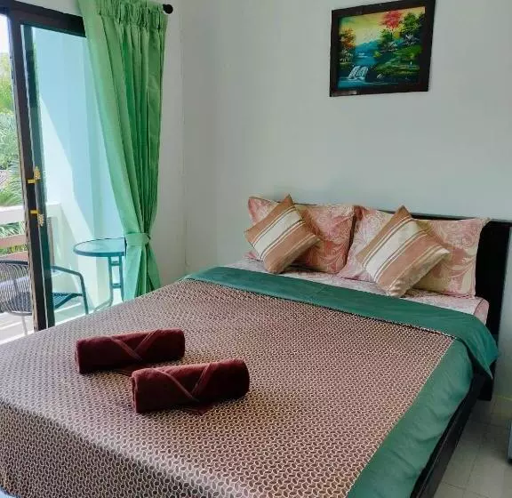 Jigsaw Cafe & Resort