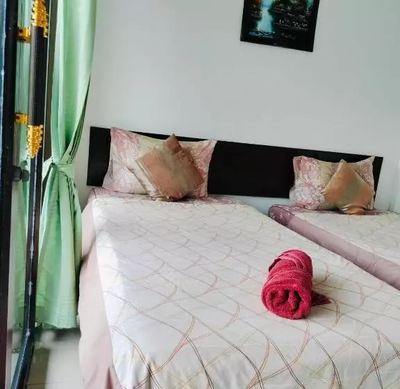 Jigsaw Cafe & Resort