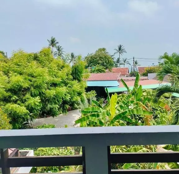 Jigsaw Cafe & Resort