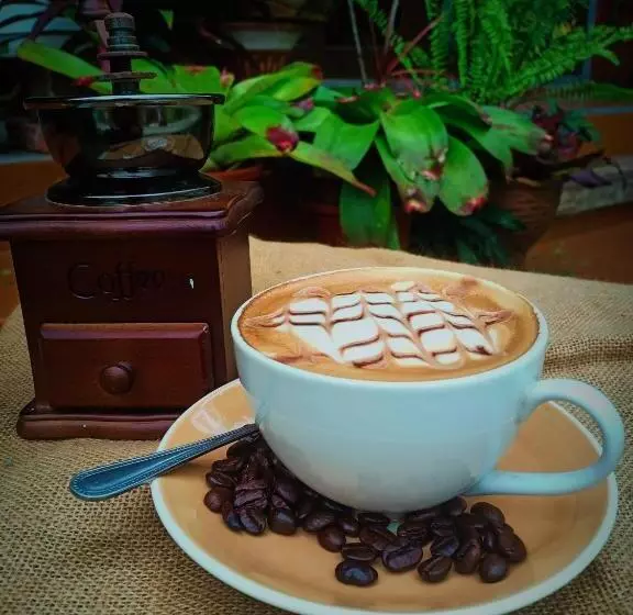 Jigsaw Cafe & Resort