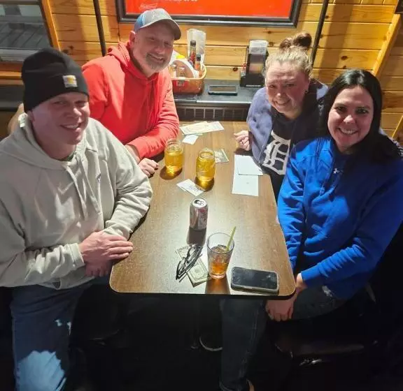 Lewiston Hotel Bar & Grill