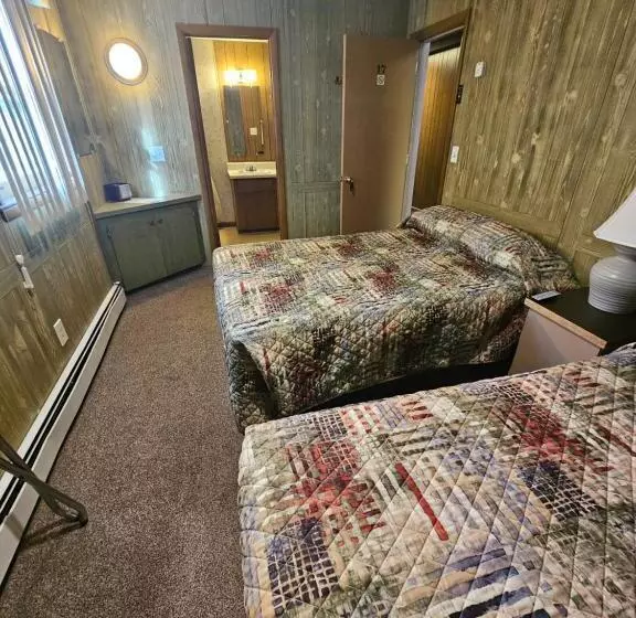 Lewiston Hotel Bar & Grill