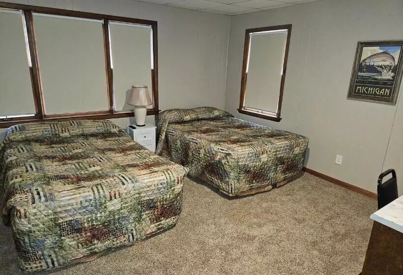 Lewiston Hotel Bar & Grill