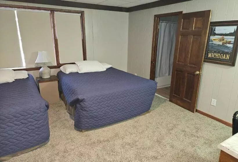 Lewiston Hotel Bar & Grill