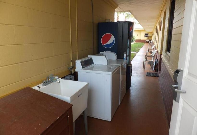 فندق على الطريق Budget Inn Express