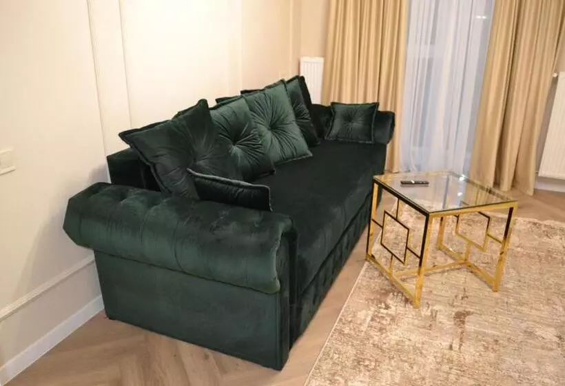 Park Gate Apartment
