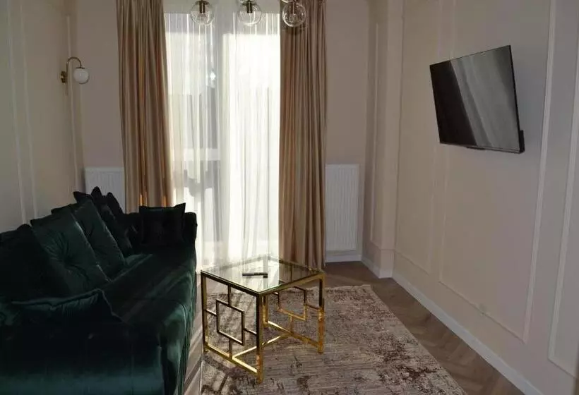 Park Gate Apartment