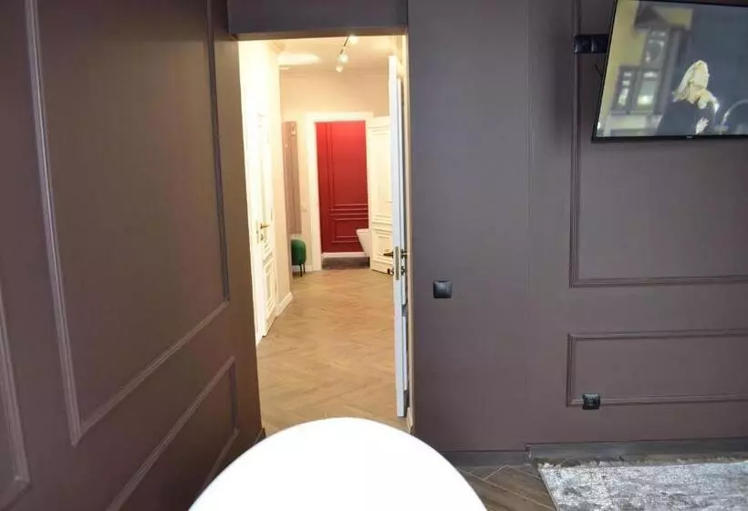 Park Gate Apartment