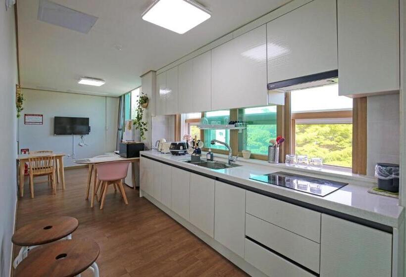 Pensiune Annyeong Noeul