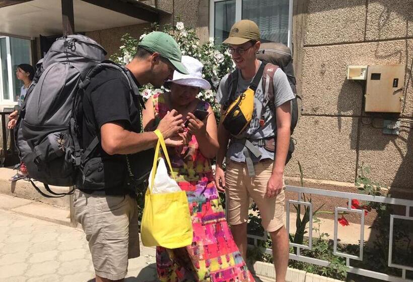 پانسیون Guest House Baian Suluu