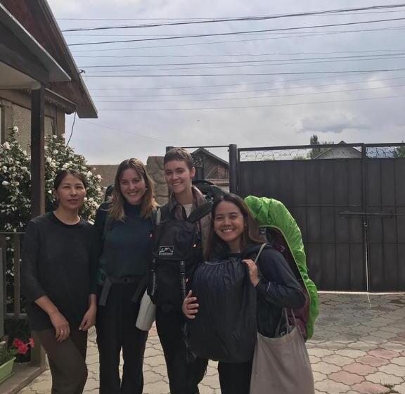 پانسیون Guest House Baian Suluu