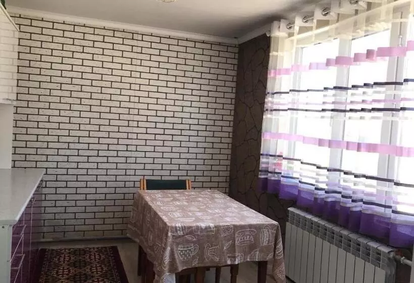 پانسیون Guest House Baian Suluu
