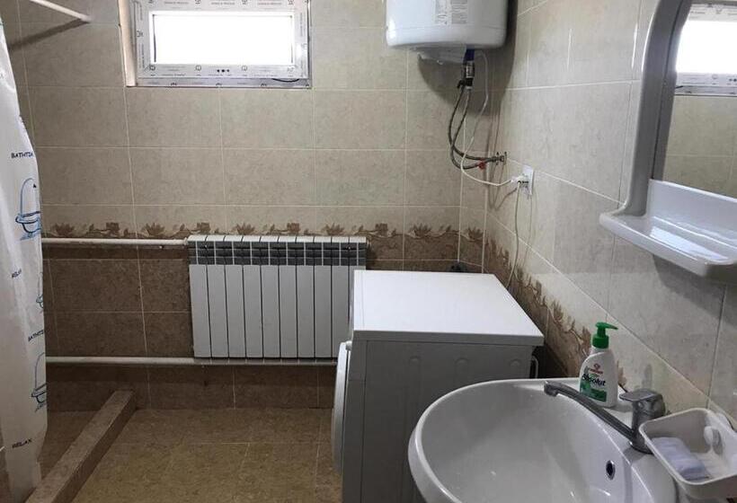 پانسیون Guest House Baian Suluu