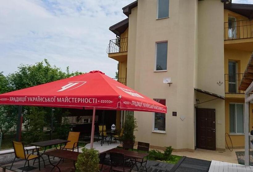 پانسیون Guest House Dacha