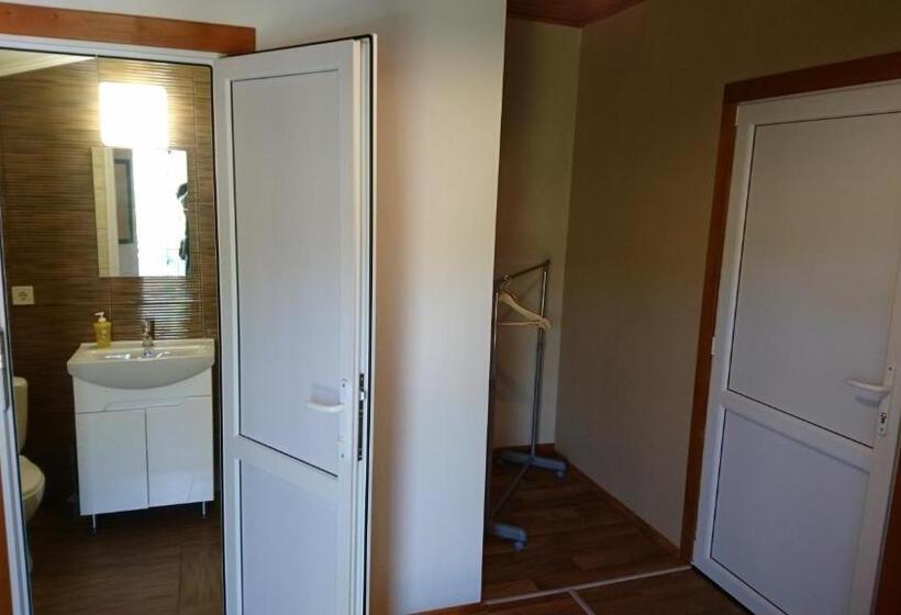 پانسیون Guest House Dacha