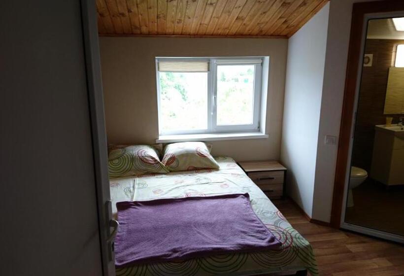 پانسیون Guest House Dacha