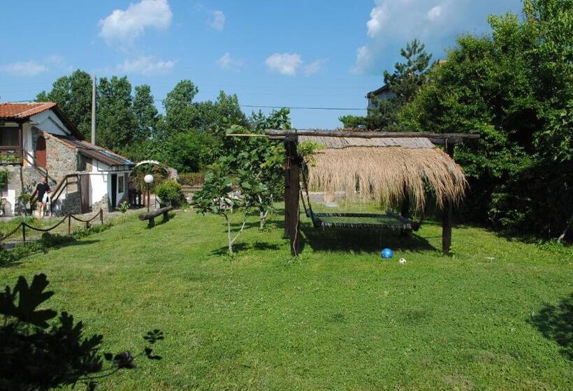 بنسيون Sinemoria Apartment