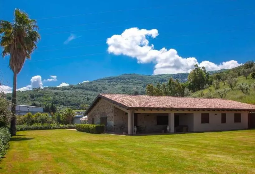 ペンション Villa Cammà   Country Villa With 4 Bedrooms And Pool