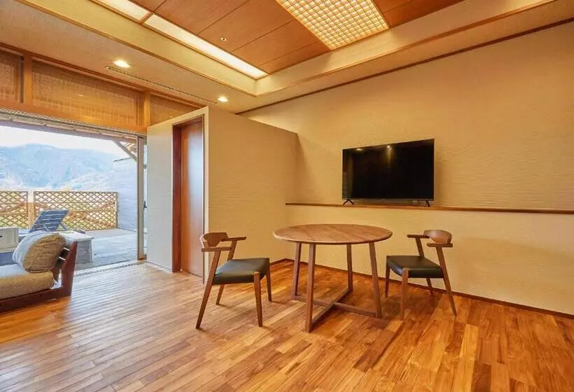 Ryokan 天然温泉ひなたの宿日南宮崎