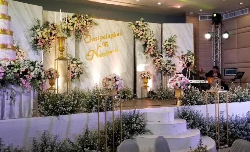 S Tawan Hotel & Convention