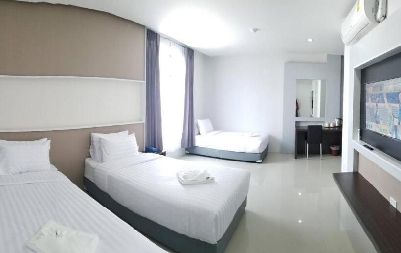 S Tawan Hotel & Convention