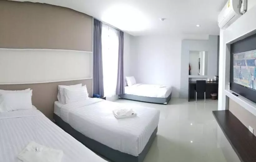 S Tawan Hotel & Convention