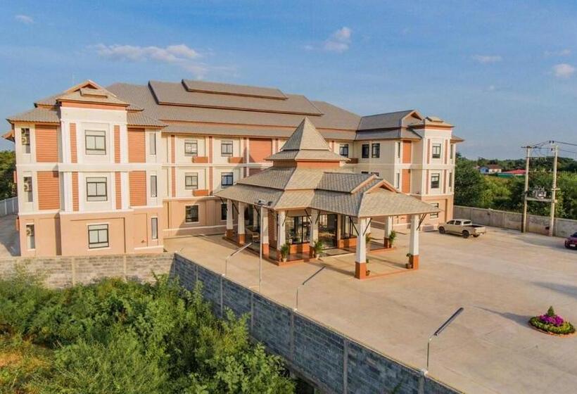 S Tawan Hotel & Convention