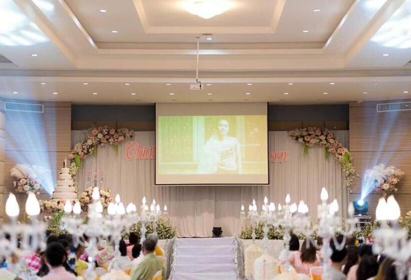 S Tawan Hotel & Convention