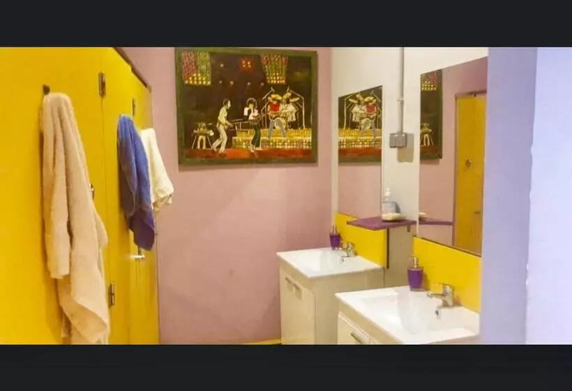 هاستل La Nau Rooms