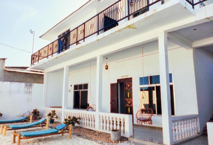 تختخواب و صبحانه Raha House