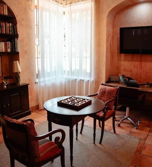 تختخواب و صبحانه Sharazade Boutique Stay Pool Magical Setting