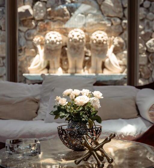 تختخواب و صبحانه Sharazade Boutique Stay Pool Magical Setting