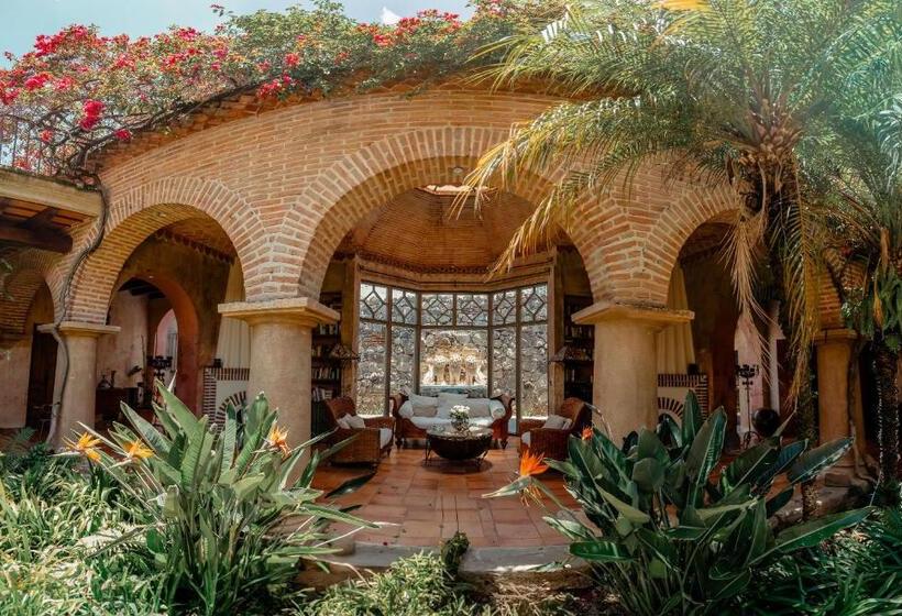 تختخواب و صبحانه Sharazade Boutique Stay Pool Magical Setting