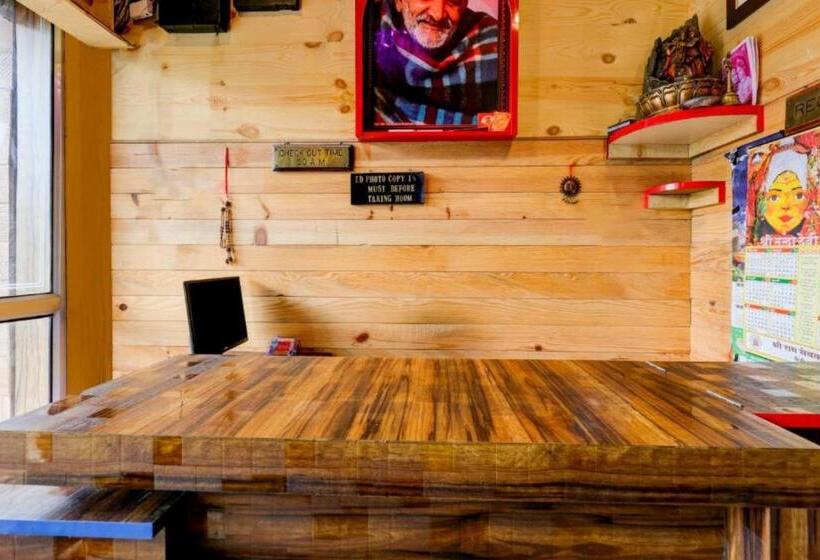 Grg Hotel Vinayak Nainital Near Naini Lake With Mountain View Mall Road