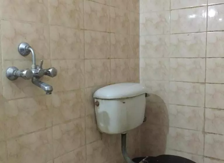 هتل Goroomgo Shanti Guest House Varanasi Near Ganga Ghat