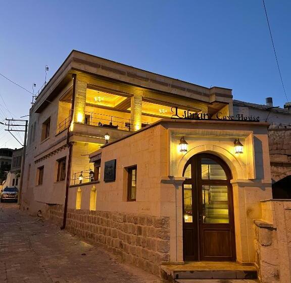 酒店 Library Cave House