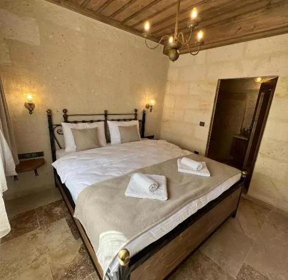 Hotelli Library Cave House