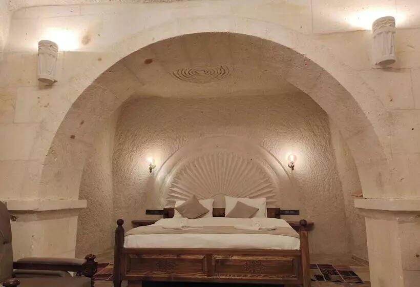 Hotelli Library Cave House